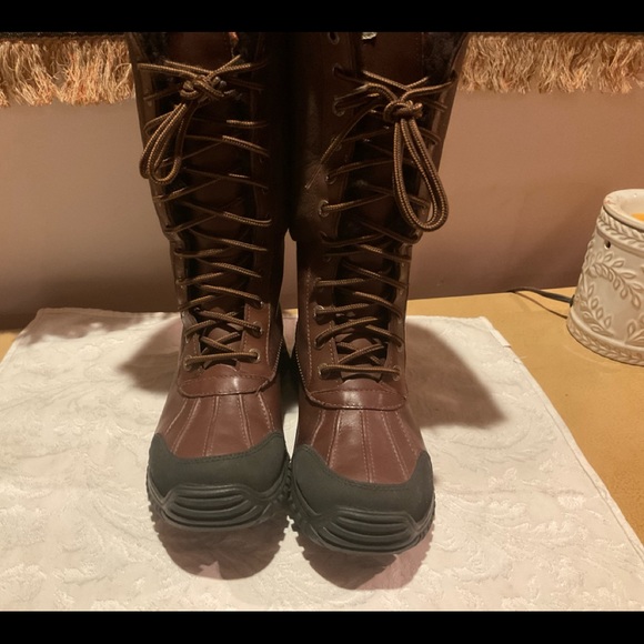 LNWOT UGG Adirondack III Waterproof - Picture 2 of 9